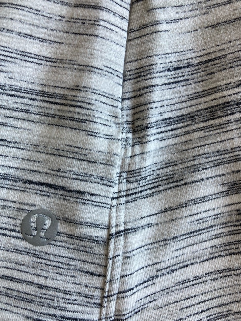 Lululemon runderful long sleeve size 10 white-gray heathered - Picture 3 of 6